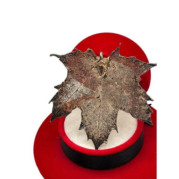 Blattrausch Canadian Maple Antique-Brass 2 5/8 Inch Pendant! - Picture 3 of 10